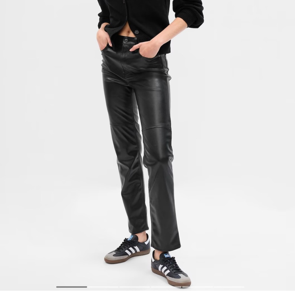 Super sexy! EUC Gap vegan leather cheeky high rise jeans - W size 10 long.